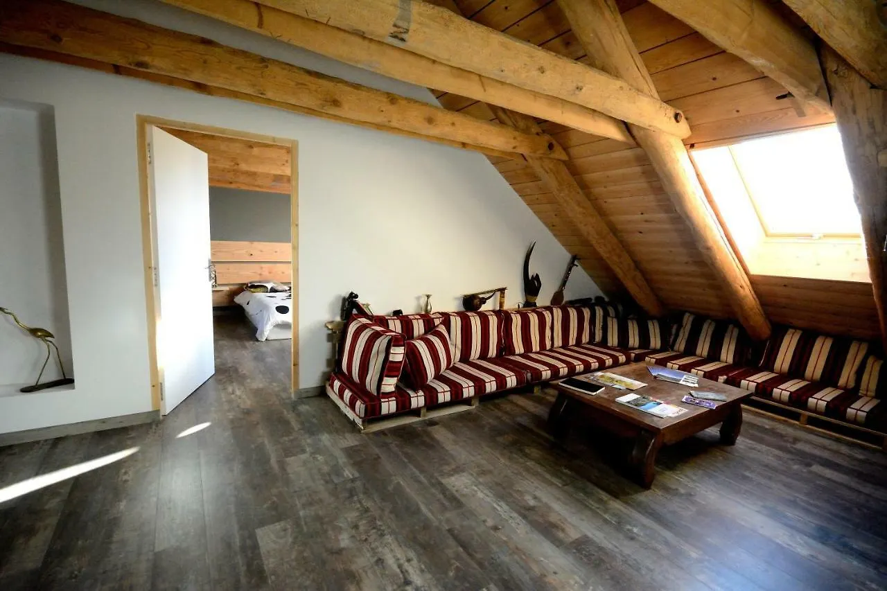 مبيت وإفطار Saint-Clément La Grange De L'Ardeyrol 0*,